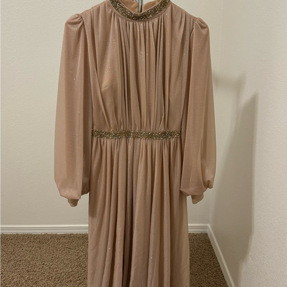 Elegant Beige Long Sleeve Dress